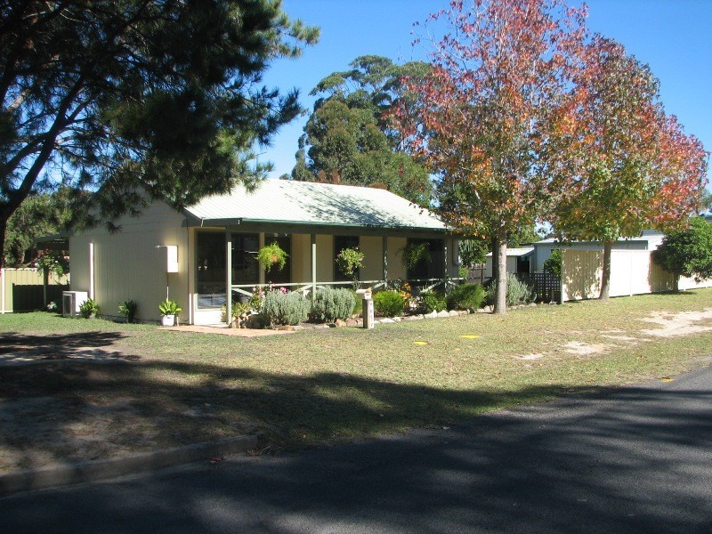 13 Elanora Parade, Basin View NSW 2540