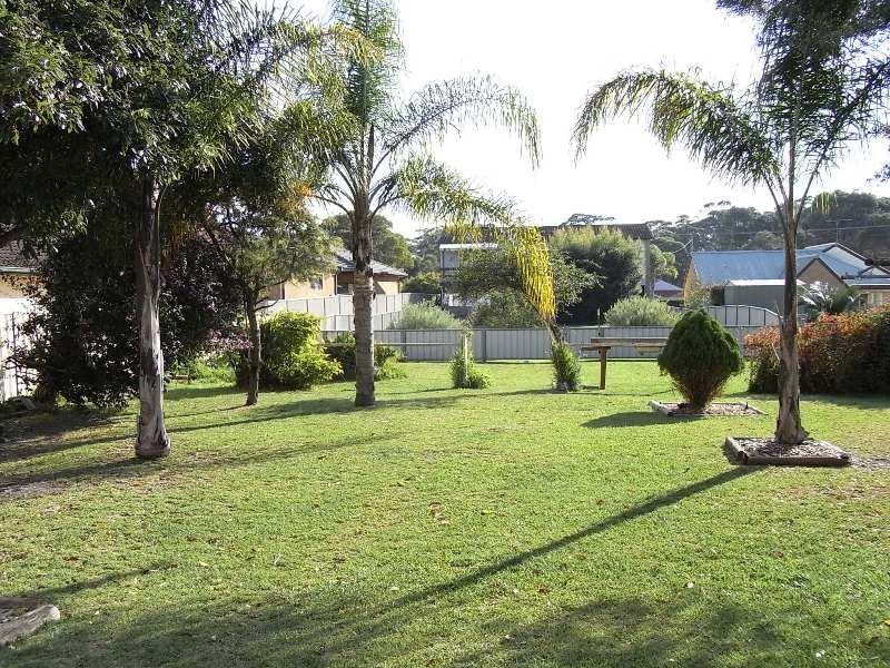 33 Elizabeth Drive, Vincentia NSW 2540