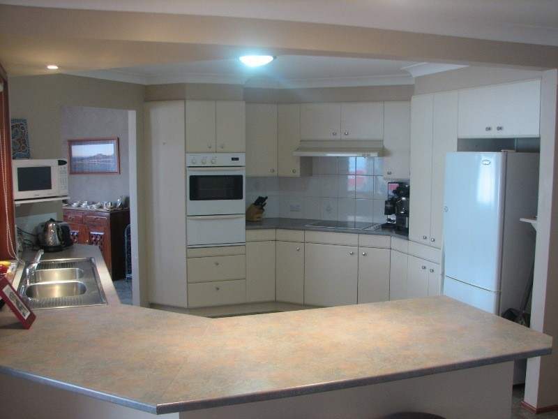 1 Moroney Avenue, St Georges Basin NSW 2540