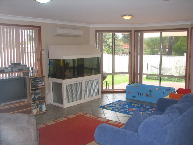 1 Moroney Avenue, St Georges Basin NSW 2540