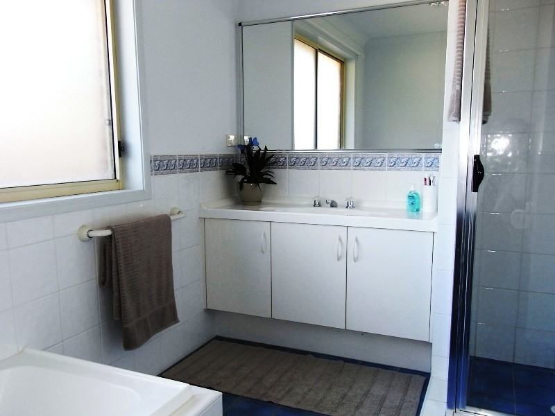 10 Kurraba Place, St Georges Basin NSW 2540
