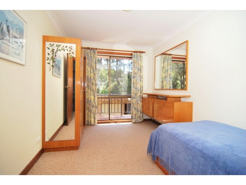 12 Deakin Street, Wrights Beach NSW 2540