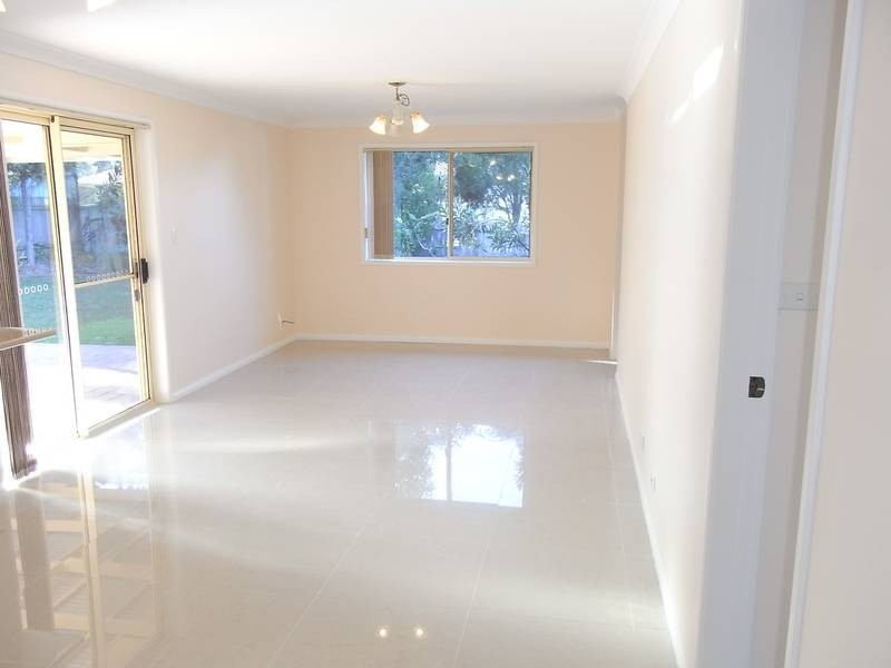 3 Moroney Avenue, St Georges Basin NSW 2540