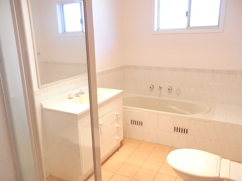 3 Moroney Avenue, St Georges Basin NSW 2540