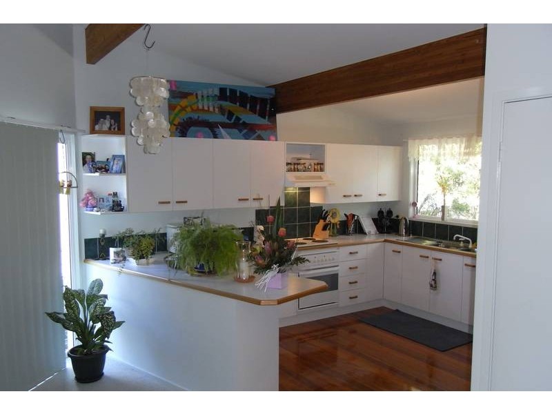 303 Elizabeth Drive, Vincentia NSW 2540