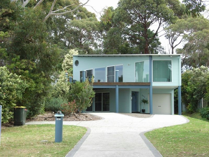 303 Elizabeth Drive, Vincentia NSW 2540