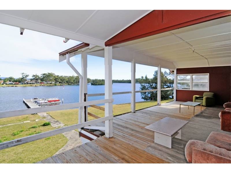 1 Ellmoos Road, Sussex Inlet NSW 2540