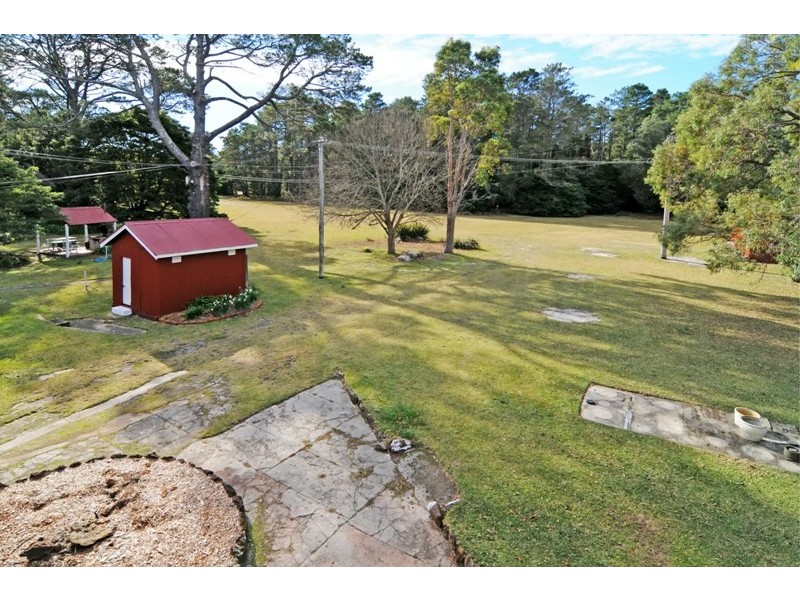 1 Ellmoos Road, Sussex Inlet NSW 2540