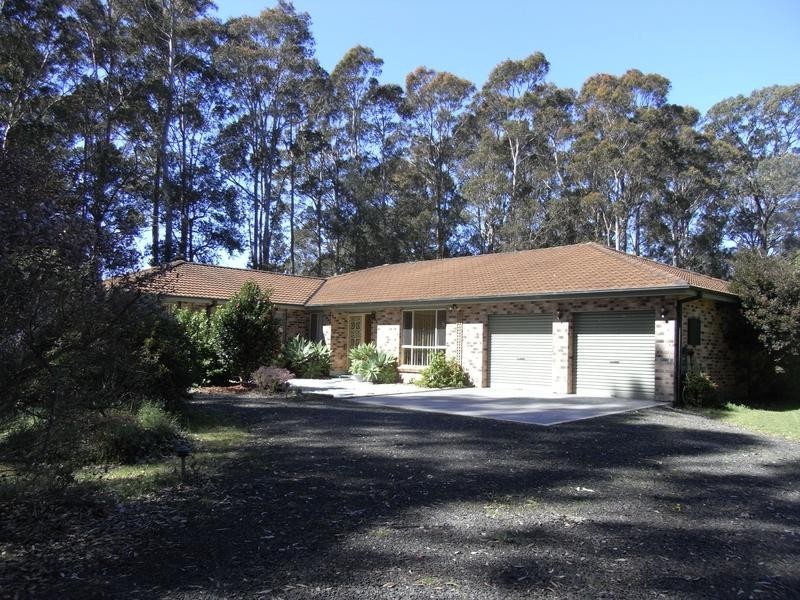 12 Streamside Street, Woollamia NSW 2540