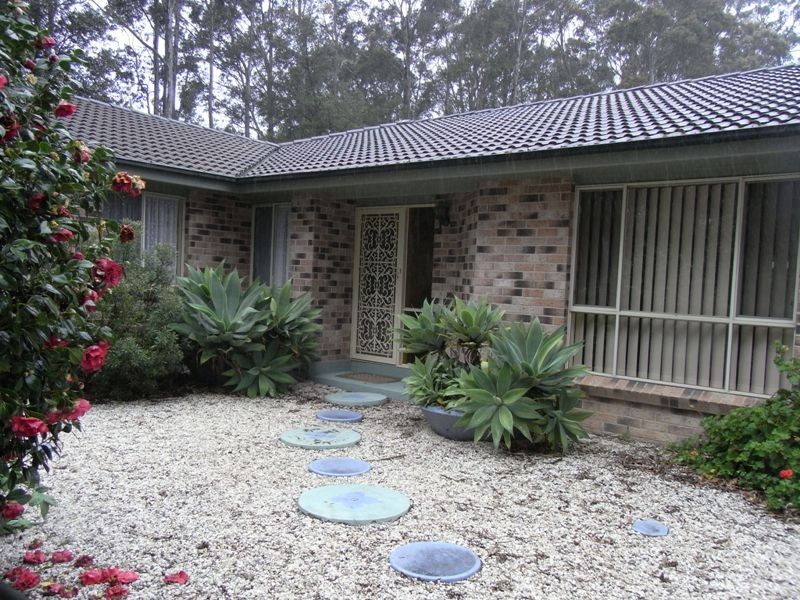 12 Streamside Street, Woollamia NSW 2540