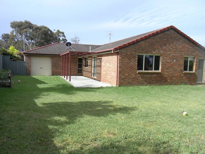 28 Claylands Drive, St Georges Basin NSW 2540