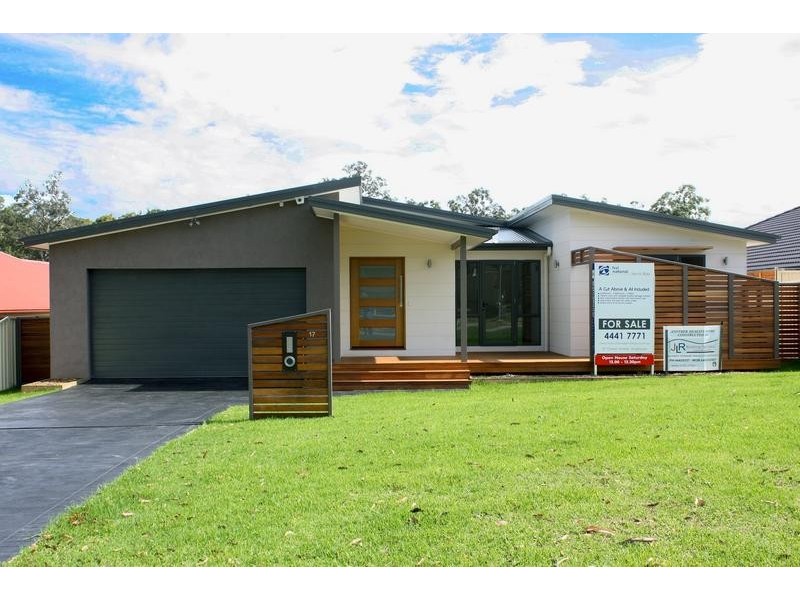 17 Capeland Avenue, Sanctuary Point NSW 2540