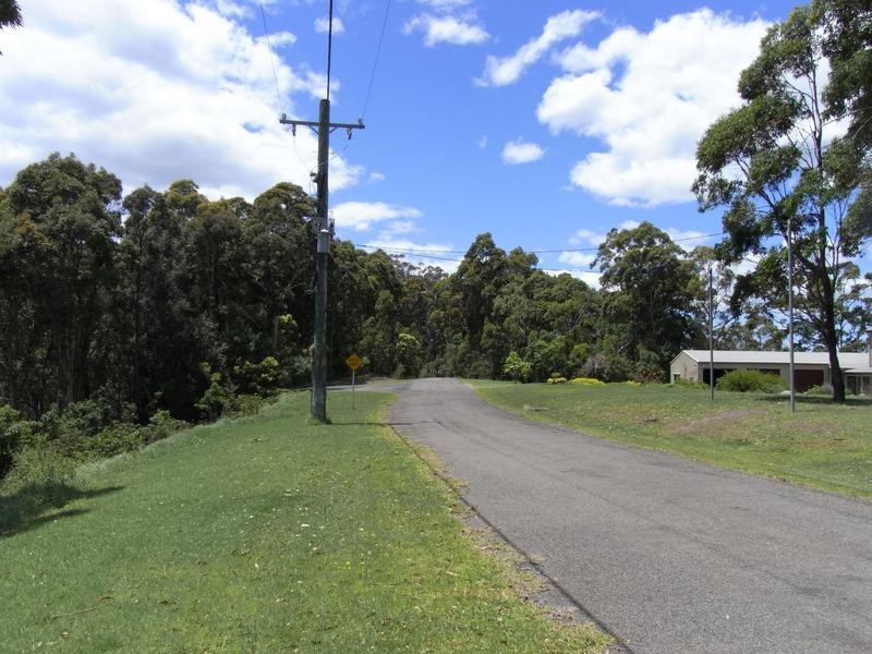 Oldham Close, Tomerong NSW 2540