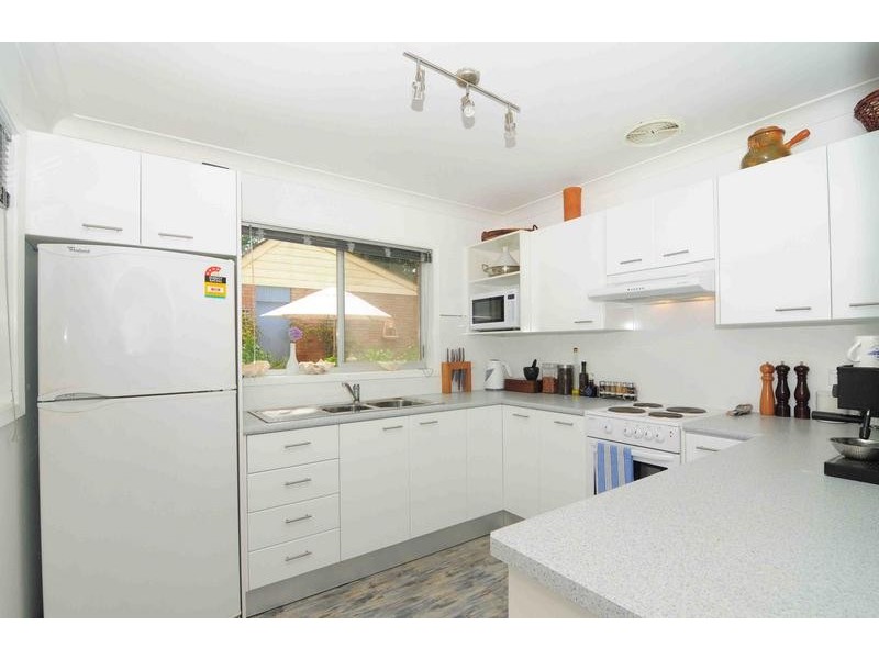3 Fitzpatrick Street, Old Erowal Bay NSW 2540