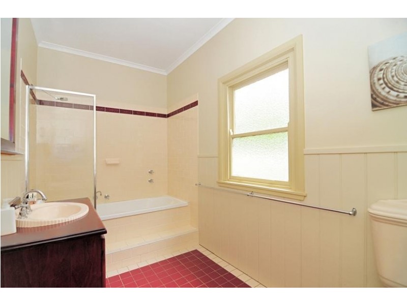 4 Tomerong Street, Huskisson NSW 2540