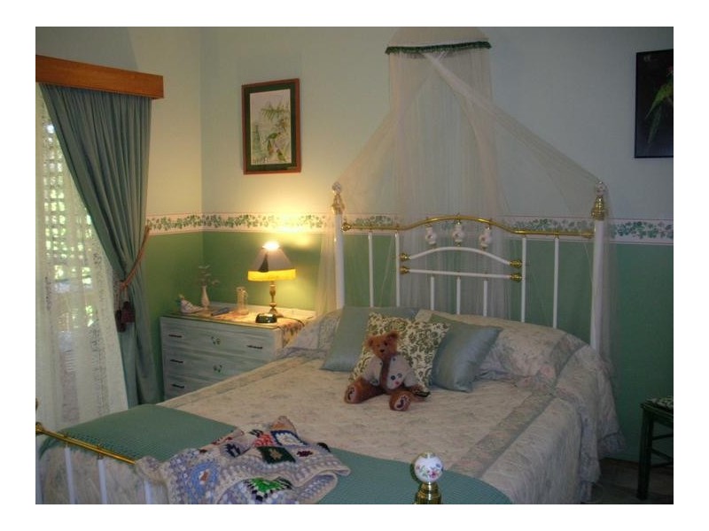 917 Sussex Inlet Road, Sussex Inlet NSW 2540