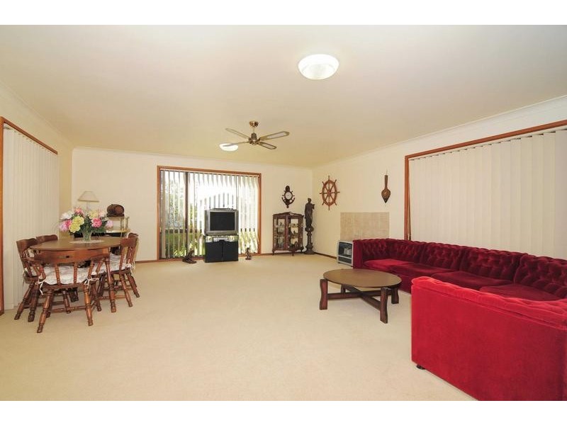 122 Waratah Crescent, Sanctuary Point NSW 2540
