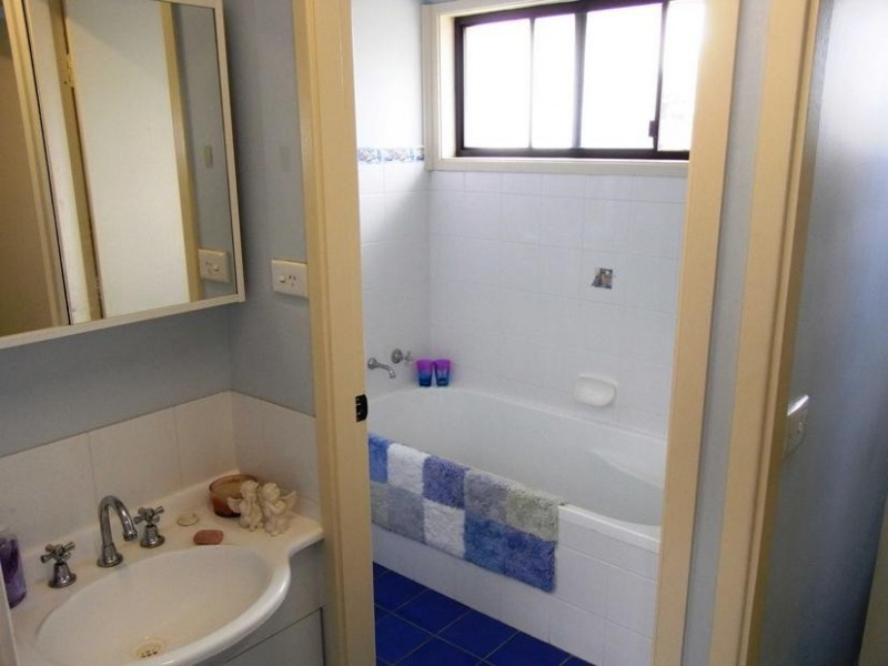 16 Colloden Avenue, Vincentia NSW 2540