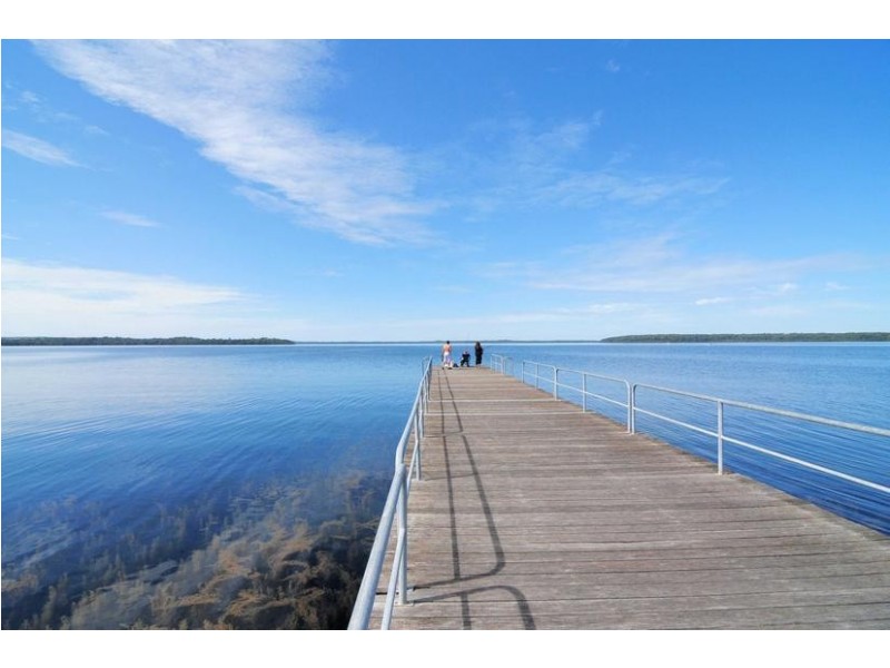 16 Rauch Close, St Georges Basin NSW 2540
