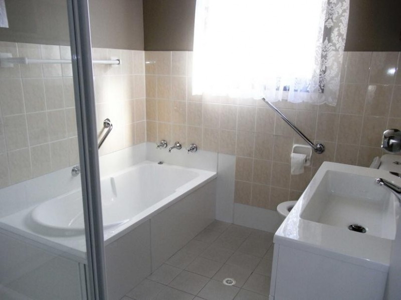 11 Boronia Avenue, Sanctuary Point NSW 2540