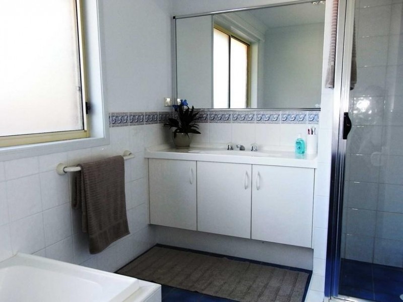 10 Kurraba Place, St Georges Basin NSW 2540