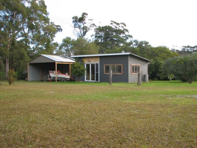 11 Pritchard Avenue, Woollamia NSW 2540