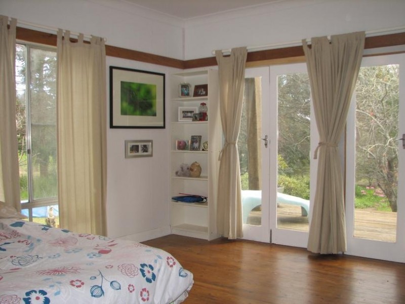 11 Pritchard Avenue, Woollamia NSW 2540