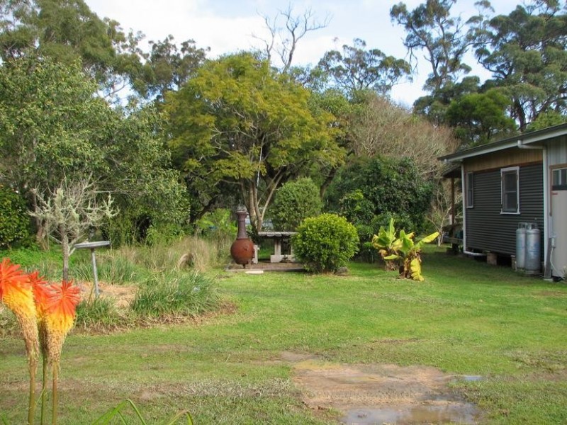11 Pritchard Avenue, Woollamia NSW 2540