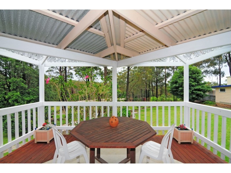 49 Woollamia Road, Falls Creek NSW 2540