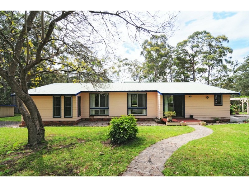 49 Woollamia Road, Falls Creek NSW 2540