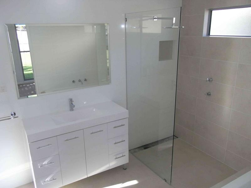 33 Elizabeth Drive, Vincentia NSW 2540