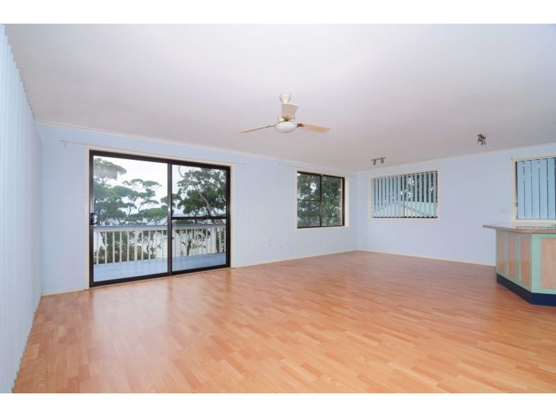 246 Greville Avenue, Sanctuary Point NSW 2540