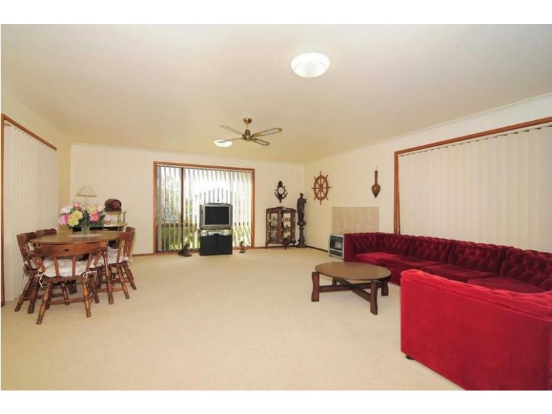 122 Waratah Crescent, Sanctuary Point NSW 2540