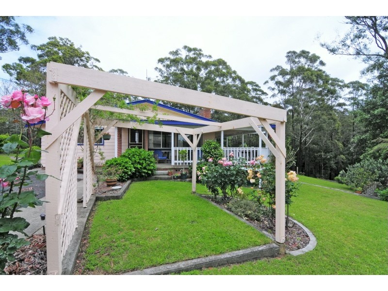 49 Woollamia Road, Falls Creek NSW 2540