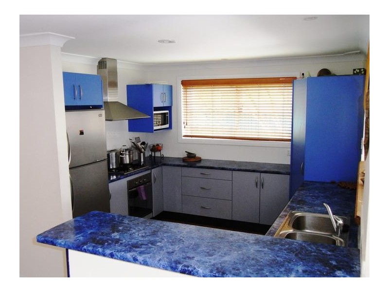 11 King George Street, Erowal Bay NSW 2540