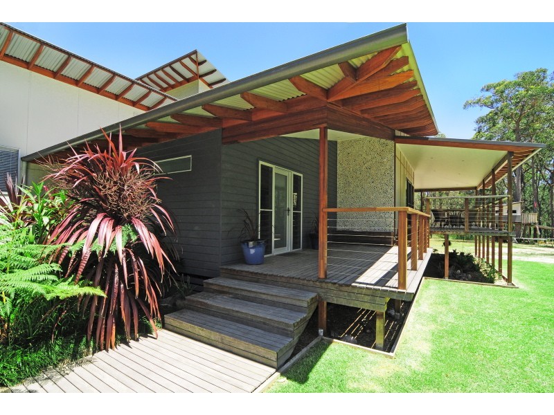 536 Woollamia Road, Woollamia NSW 2540