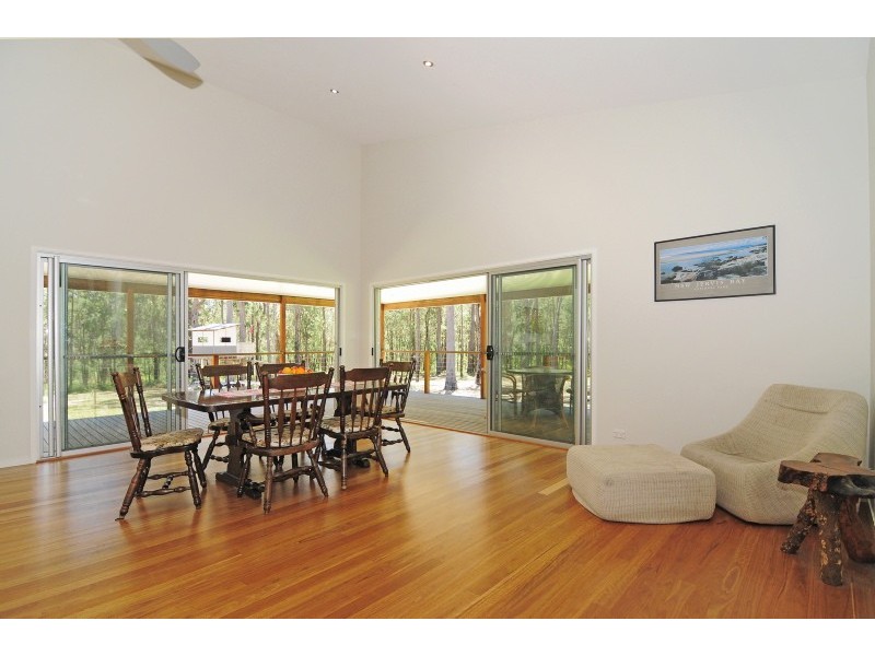 536 Woollamia Road, Woollamia NSW 2540