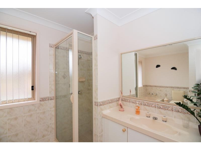 42 Claylands Drive, St Georges Basin NSW 2540