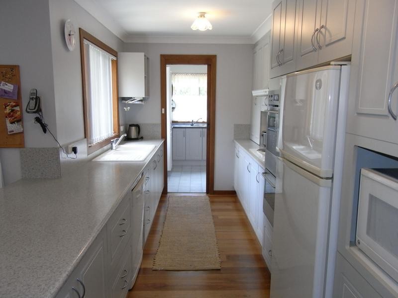 3 Caulfield Parade, Old Erowal Bay NSW 2540