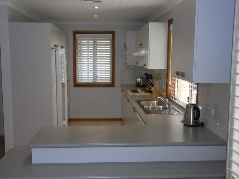 6 Sutton Street, Vincentia NSW 2540