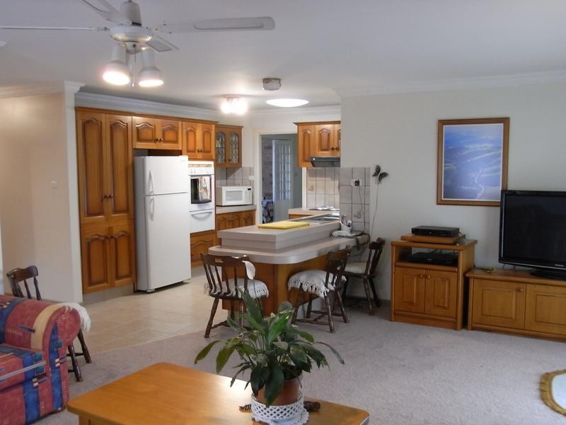 17 Thora Street, Sussex Inlet NSW 2540