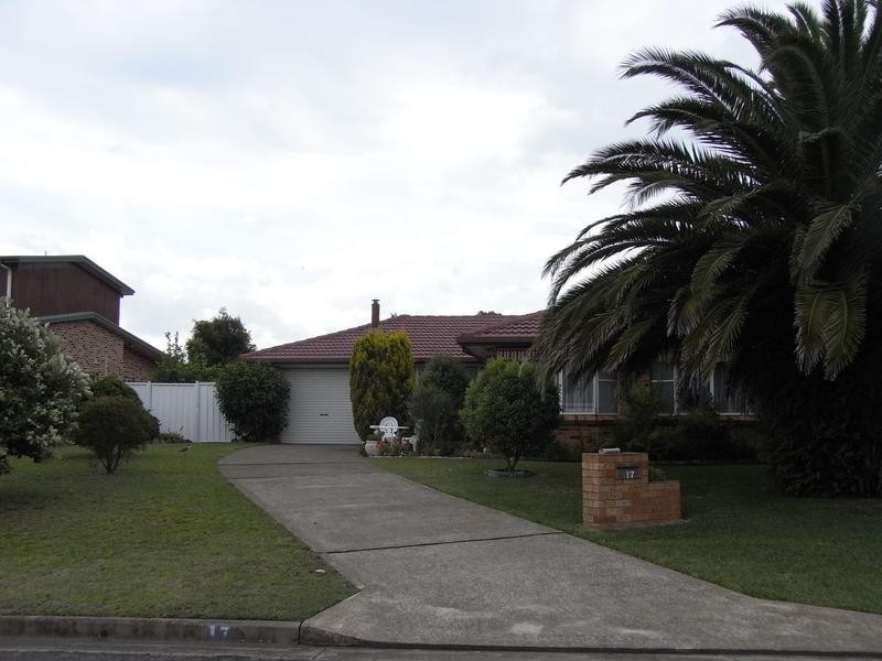17 Thora Street, Sussex Inlet NSW 2540