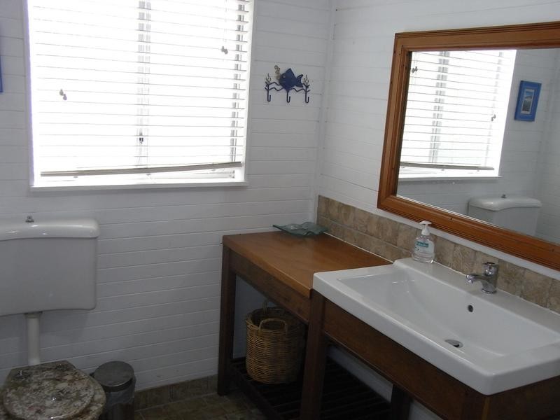 437 Elizabeth Drive, Vincentia NSW 2540