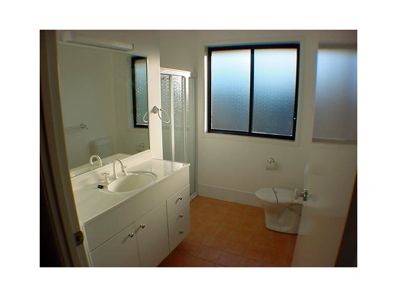 33 Claylands Drive, St Georges Basin NSW 2540