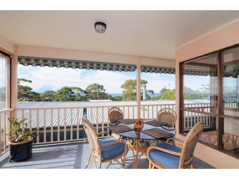 27 Tulip Street, Hyams Beach NSW 2540