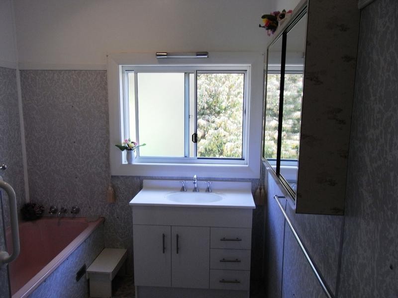 380 Hawken Road, Tomerong NSW 2540