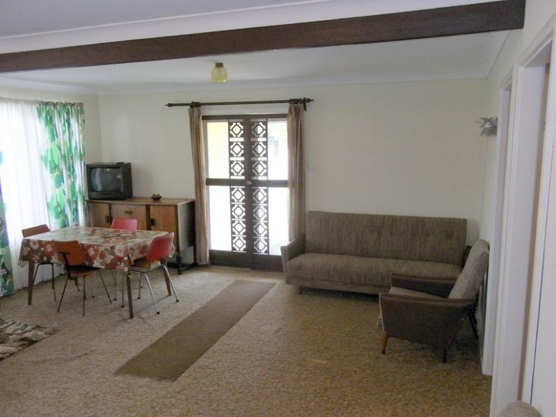 1a Beecroft Street, Huskisson NSW 2540