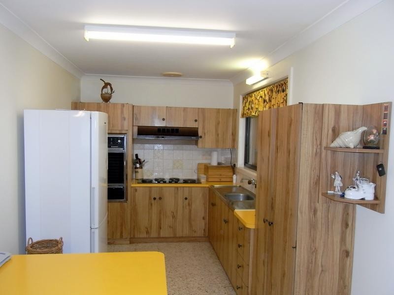 230 Loralyn Avenue, Sanctuary Point NSW 2540