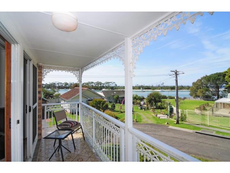 4 Wood Crescent, Huskisson NSW 2540