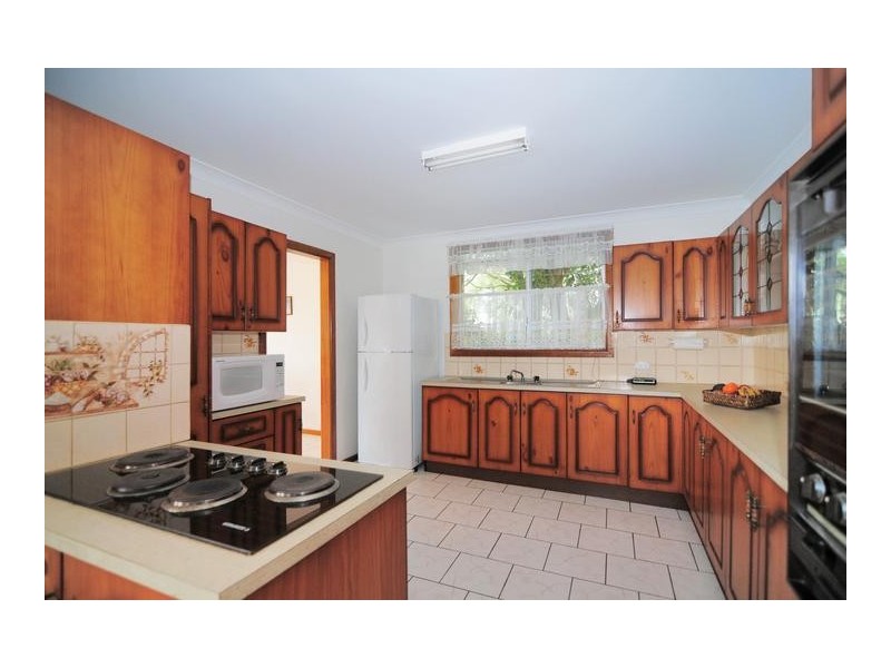 4 Wood Crescent, Huskisson NSW 2540